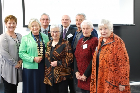 Sharon, Jan, Rob, Diana, John, Murray, Glenis, Carole